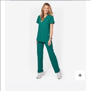 ISO HUNTER GREEN FIGS SCRUBS